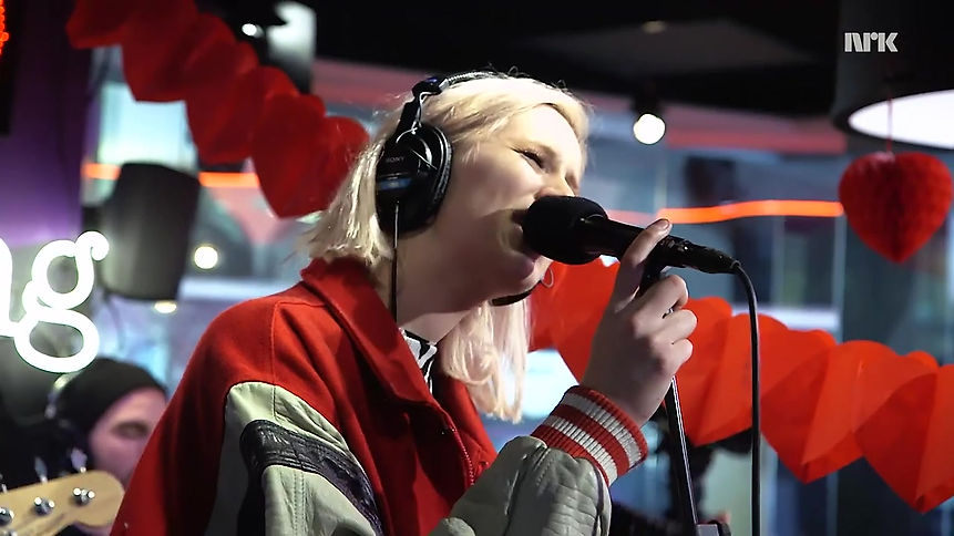 P3 Christine Live- Dagny 'Cry Baby' (Fickle Friends cover)